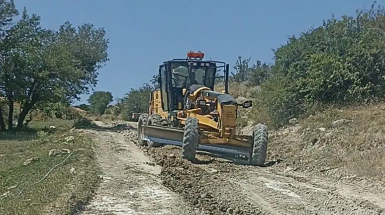 Bayat’ta Tarım Arazi Yollarında Bakım Çalışmaları
