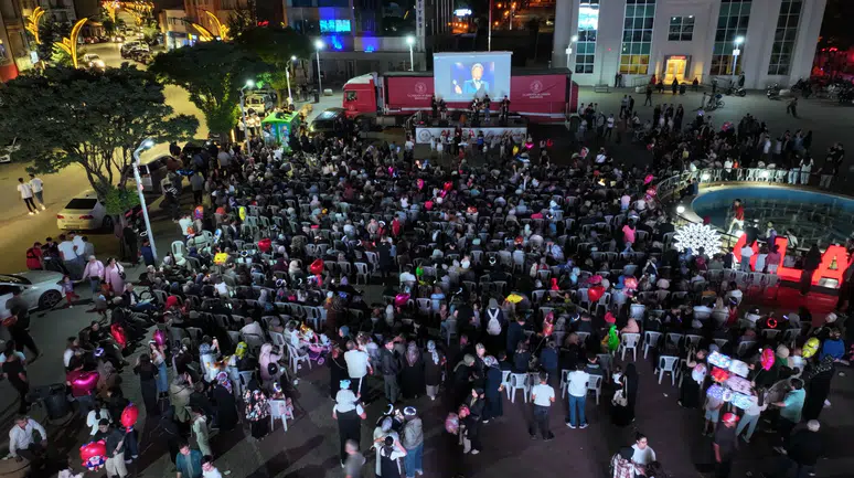 Gezici Sinema Tırı Açık Hava Nostaljisi Yaşattı