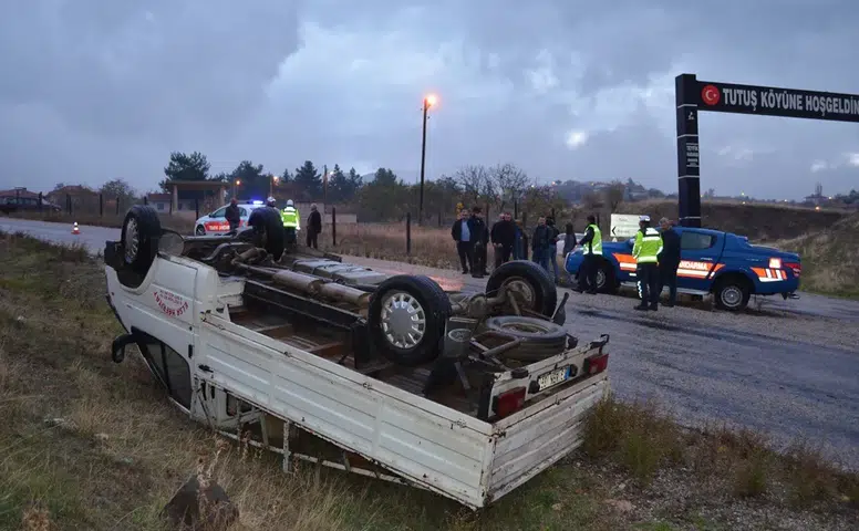 Dodurga’da Minibüs Devrildi: 1 Yaralı