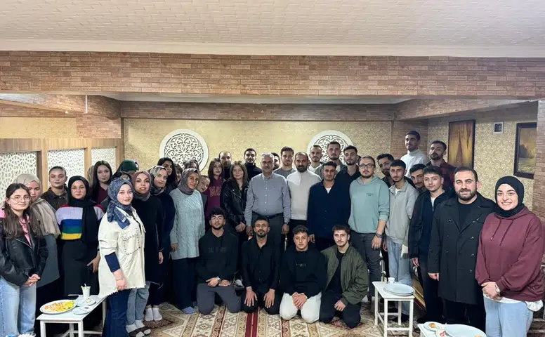 Gençlere Türkiye Yüzyılı Mesajı