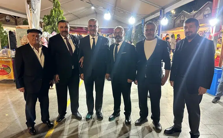 Milletvekili Ahlatcı’ya İstanbul’da Sevgi Seli