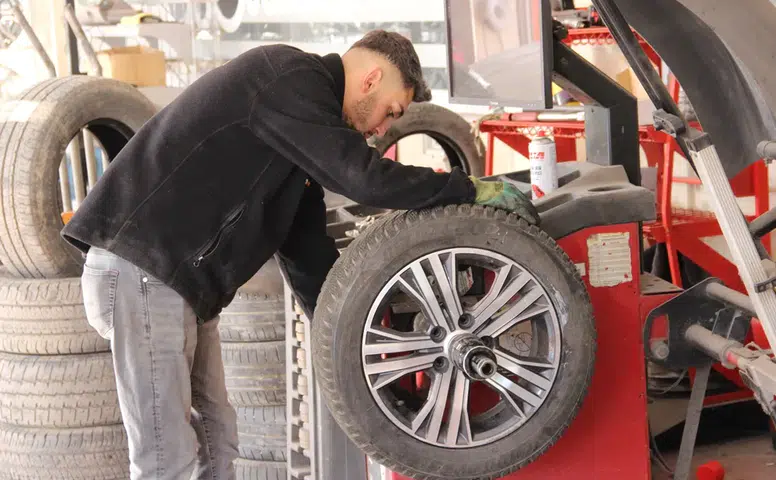 Kış Lastiği Mesaisi Erken Başladı