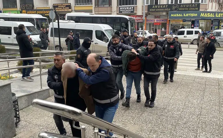 Milyonlarca Lira Dolandıran Şebekeye Operasyon