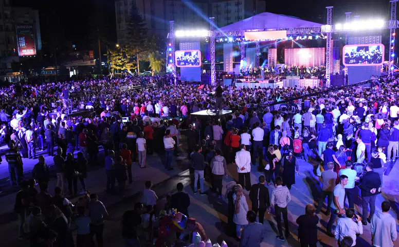‘Akşam Sefası’ Canlı Yayınlanacak