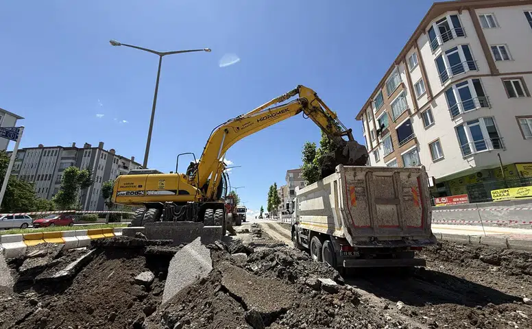Bişkek Caddesi Yenileniyor