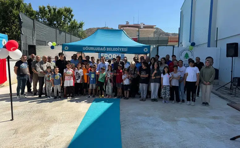 Hem Havuz Açıldı Hem Kurs Başladı