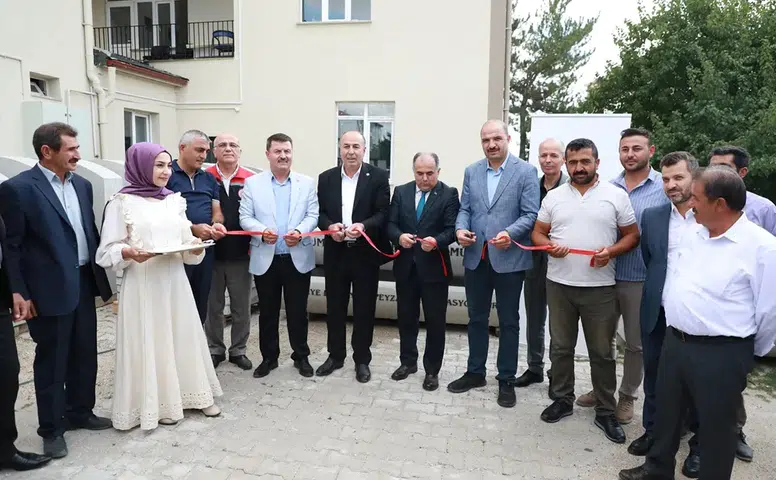 Alaca’da 11 Köye Hayvan Sulağı Dağıtıldı
