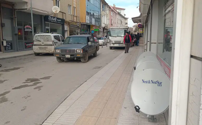 Bilinçsiz Park Kuyruk Oluşturdu