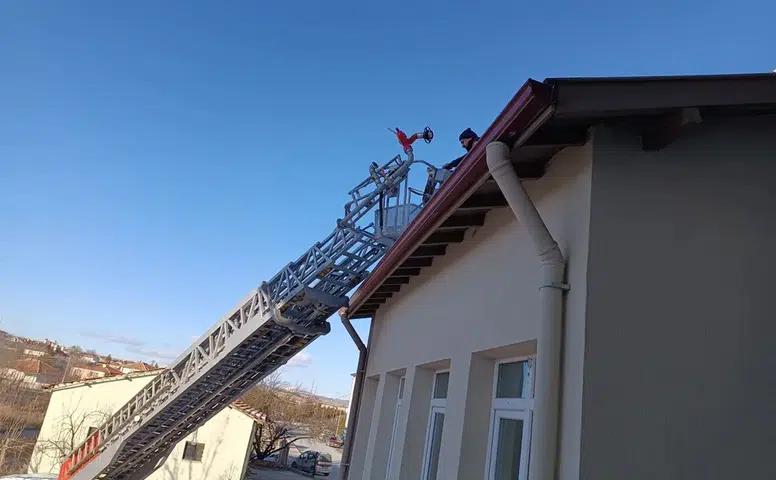 Günlerce Mahsur Kaldığı Yerden Böyle İndirildi