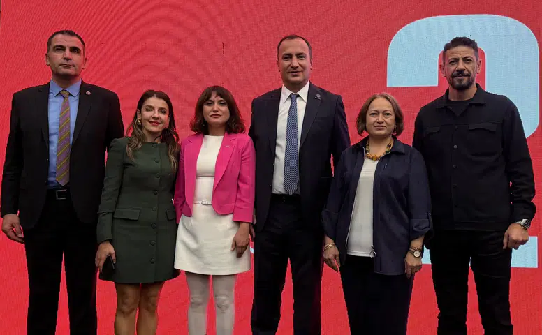 Eğitim-İş 21 Yaşında