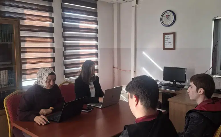 Gençlerin Kariyer Yolculuğuna İŞKUR Rehberliği