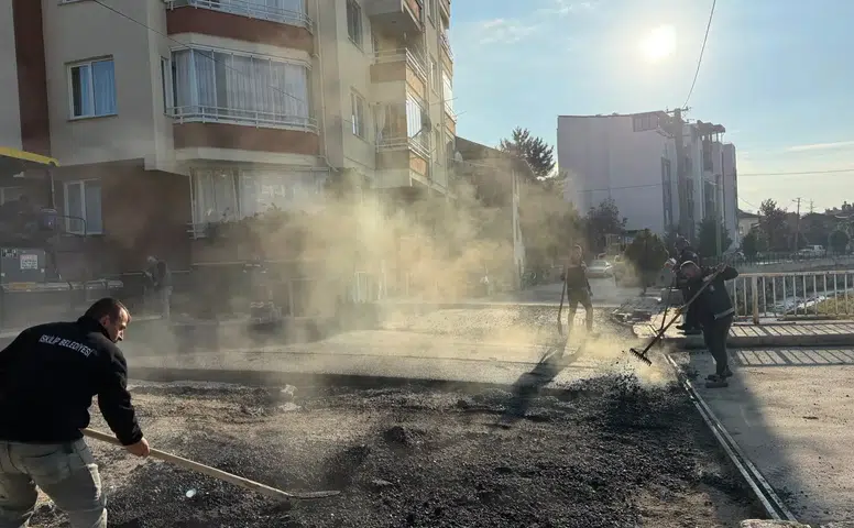 2 Bin Ton Sıcak Asfalt Serildi