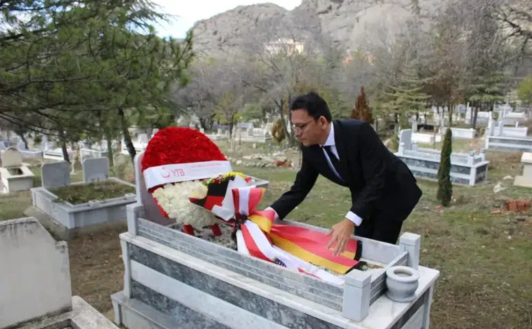 Fatih Saraçoğlu, Kabri Başında Anıldı