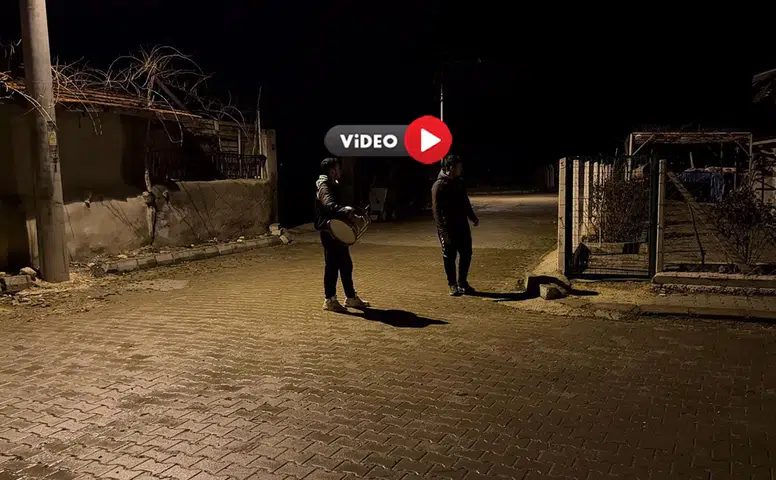 Mahalleliyi Davulcular Değil, Gençler Uyandırıyor