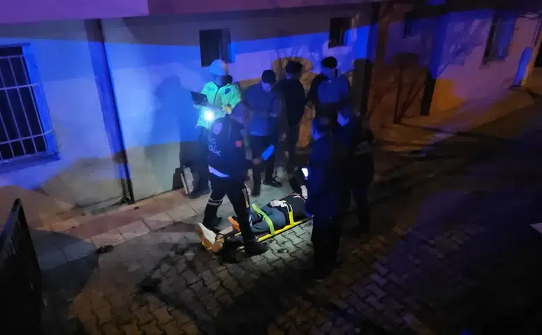 Korkulukları Parçaladı, Boşluğa Düştü