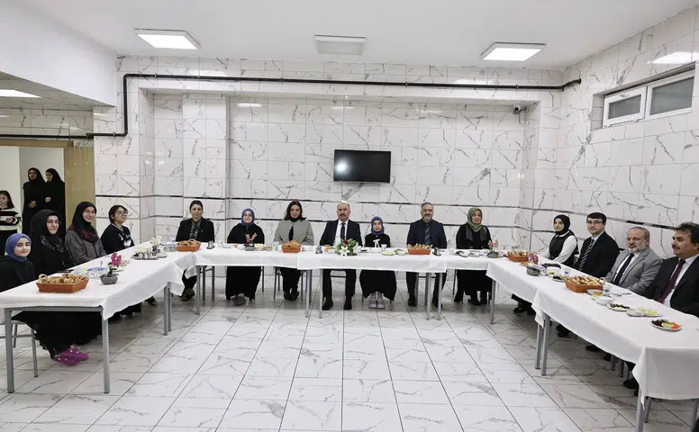 Vali Çalgan, Hafızlık Öğrencileriyle İftarda Buluştu