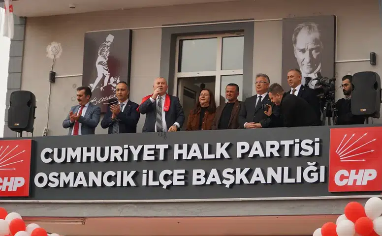 Cemal Enginyurt, Parti Binasının Açılışını Yaptı