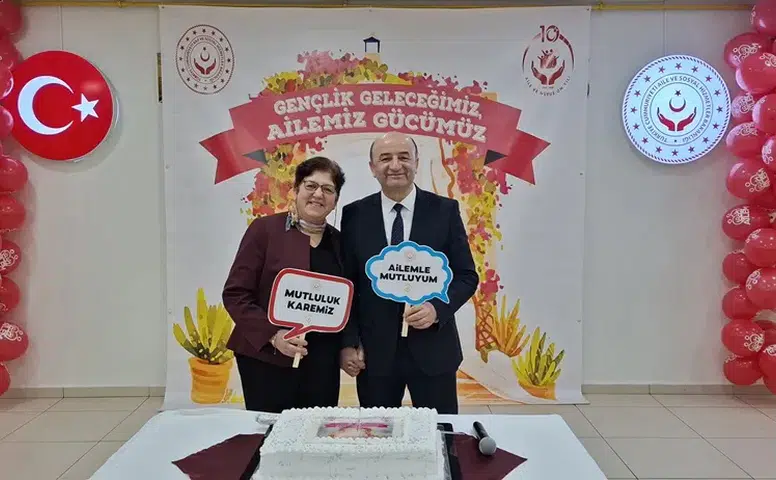 Bakan Göktaş, Çorumlu Gençlerin Mutluluğuna Ortak Oldu