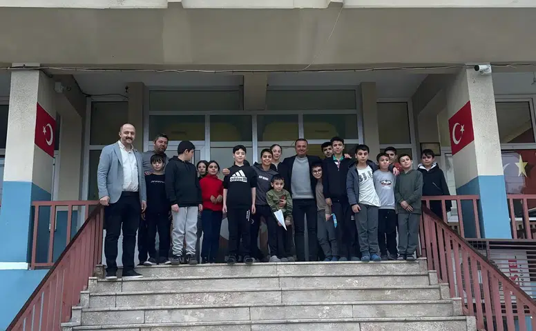 Başkan Dereli, Yatılı Öğrencilerle İftarda Buluştu