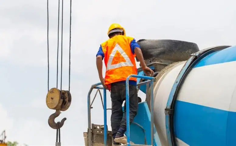 Dikkat, Belgesi Olmayan Çalışamayacak