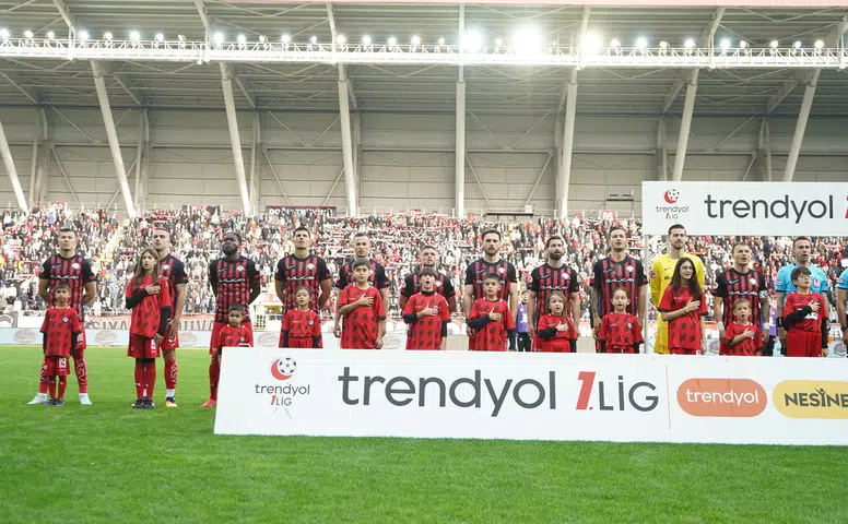 Kırmızı-Siyahlıların Fikstüründe İki “Duygusal” Randevu