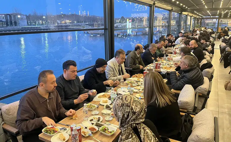 İnşaat Mühendisleri İftarda Bir Araya Geldi