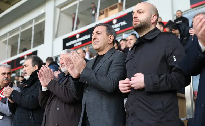 Dere’den Hakeme Tepki