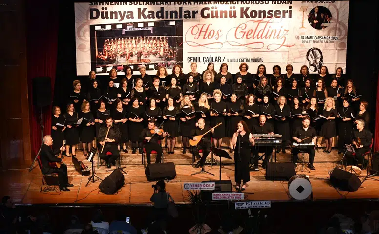 Sahnenin Sultanları Anadolu Ezgileriyle Büyüledi