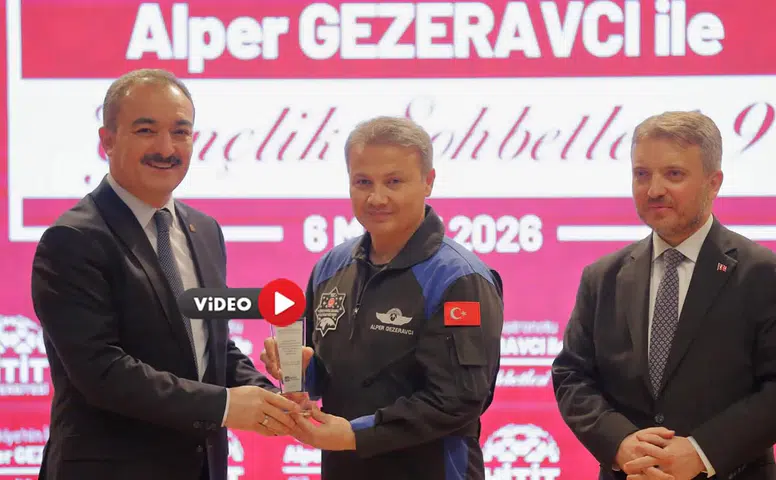 Astronot Alper Gezeravcı, Çorum'da Öğrencilerle Buluştu