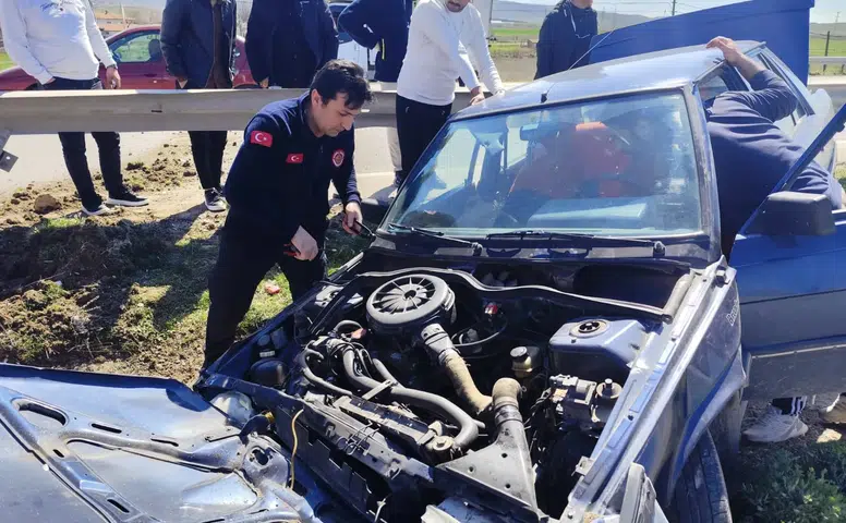 Bariyerlere Çarptı