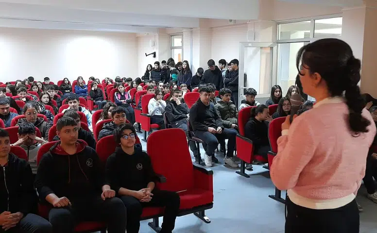 Sanayi ve Eğitim El Ele Verdi, Gençler Geleceğe Hazırlanıyor