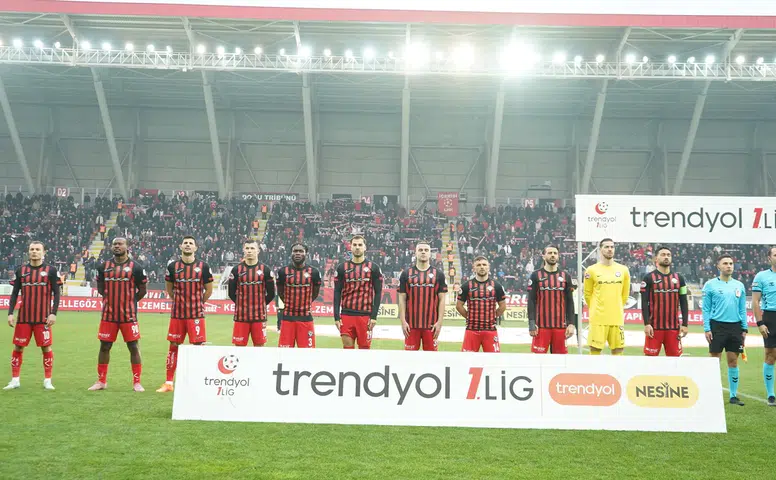 Sivasspor Maçı Öncesi Saygı Duruşu Kararı