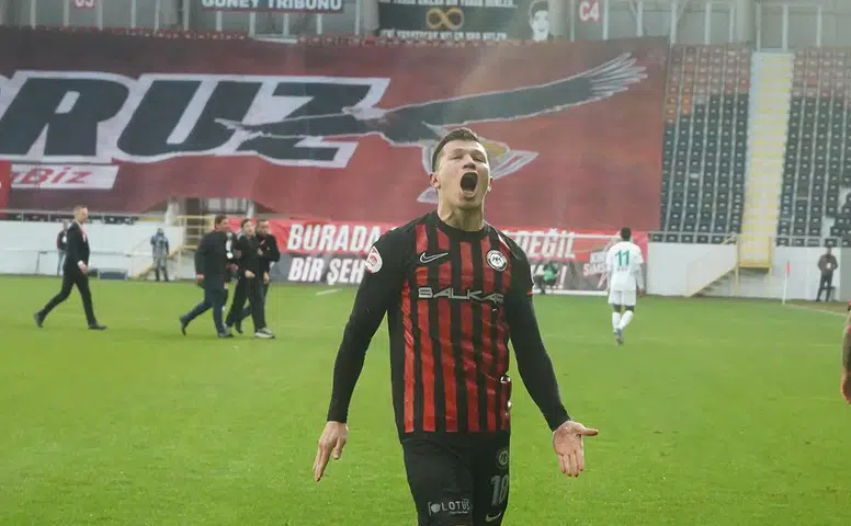 Kırmızı-Siyahlıların Sezona Damga Vuran Özellikleri Neler