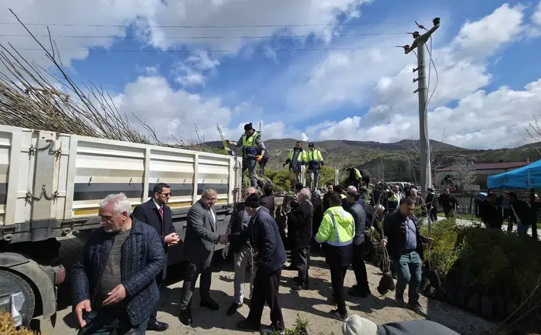 Bayat’ta 20 Bin Fidan Toprakla Buluştu