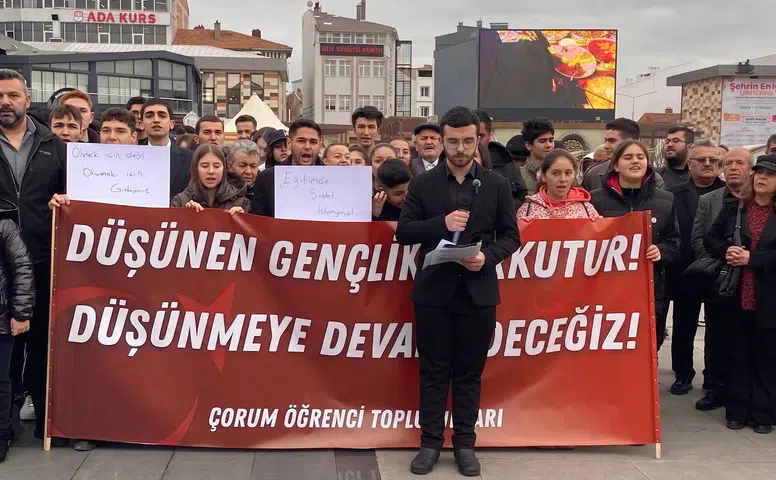 Bakanı İstifaya Davet Ettiler