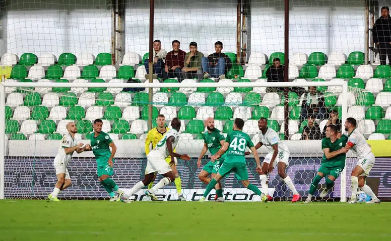 Rakibin Yıldız Oyuncusu Şehri Terk Etti