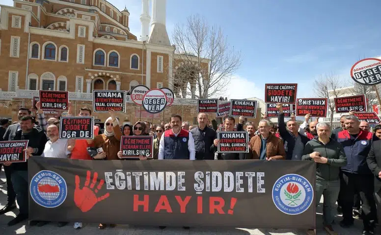 Okul Saldırısında Vefat Edenler İçin Gıyabi Cenaze Namazı