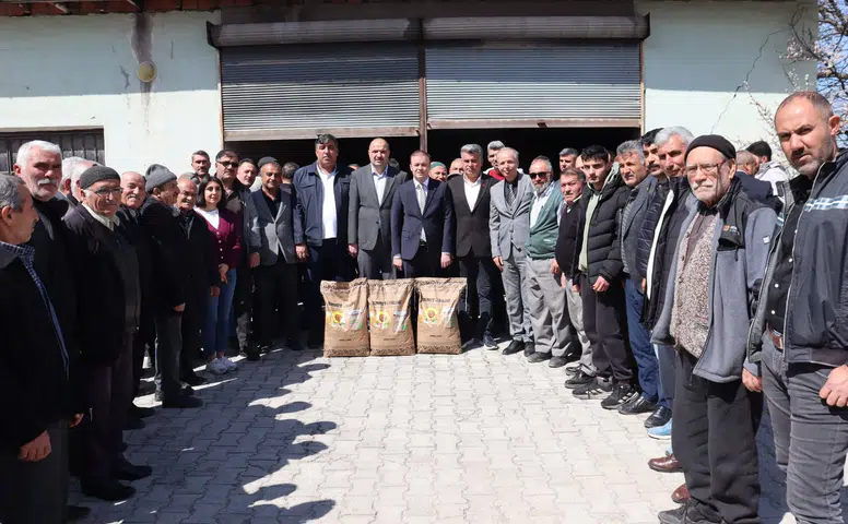 Çiftçiye Yüzde 50 Hibeli Ayçiçeği Tohumu Desteği