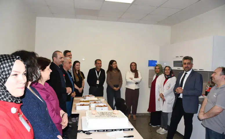 Tıbbi Laboratuvar Çalışanları Unutulmadı