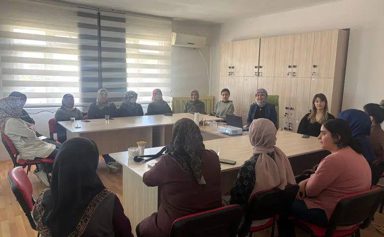 Kadınlara Yanlış İlaç Tüketiminin Riskleri Anlatıldı