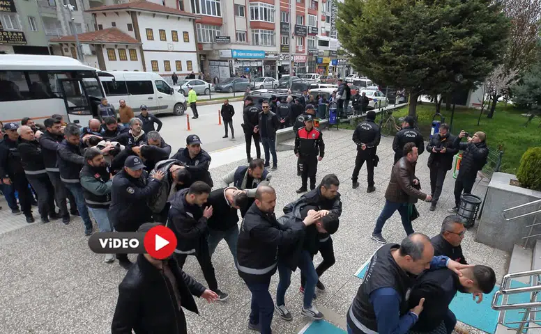 Yüz Kırk Milyonluk Hayalet Tapu Tezgahı Çorum Merkezli Dev Baskınla Yerle Bir Oldu