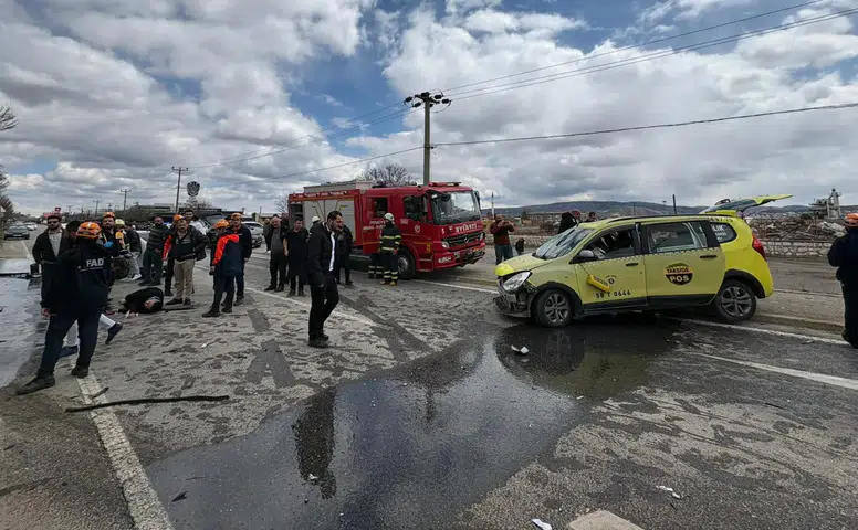 Rakip Takımın Futbolcuları Kaza Yaptı