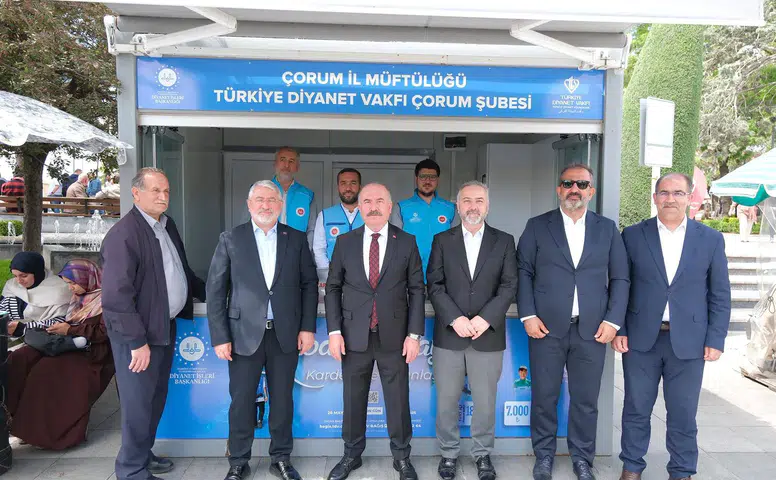 Vali Çalgan’dan Kurban Bağış Standına Ziyaret