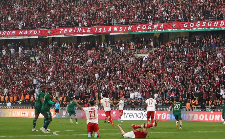 “O Sene Bu Sene Demiştik”