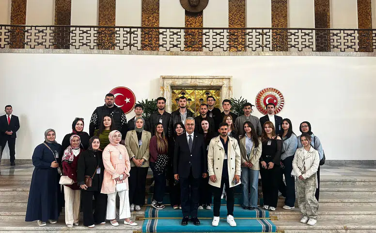 Gençleri TBMM’de Ağırladı