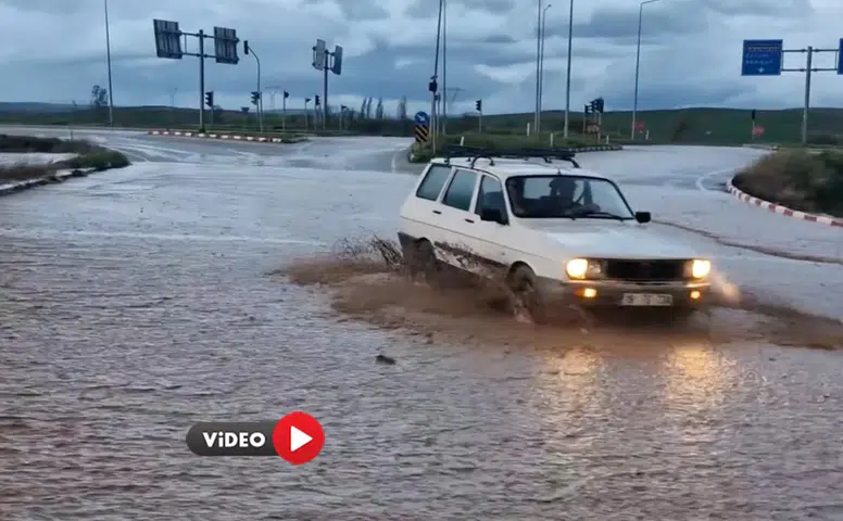 Kuvvetli Sağanak Su Baskınlarına Sebep Oldu