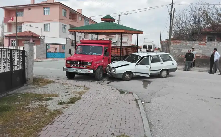 Trafik Kazası Geçiren Kişi Yapılan Müdahalelere Rağmen Kurtarılamadı