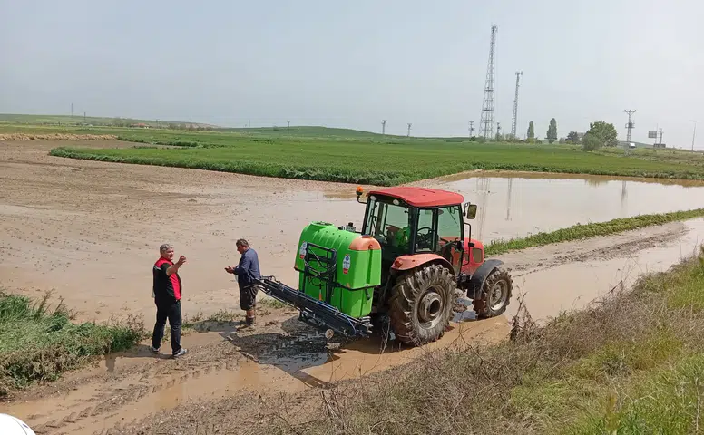 Yağışlar Sonrası Tarım Arazilerinde Zarar Tespiti Yapılıyor