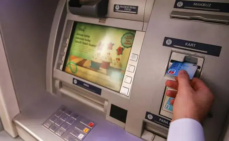 ATM'ye Gidenler Artık Bunu Yapacak