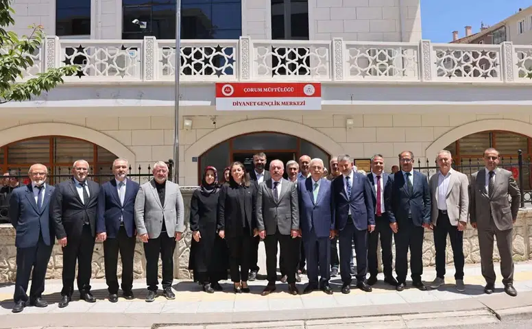 Usta ve Minik Yeteneklerin Eserleri Beğeni Topladı
